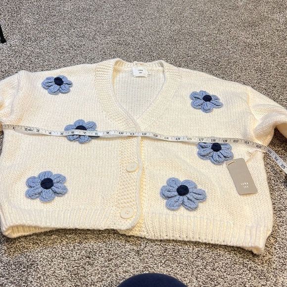 Luna Ivy Cardigan Sweater NWT - Picture 9 of 10
